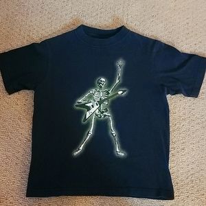 Boys Urban Pipeline tee Size M